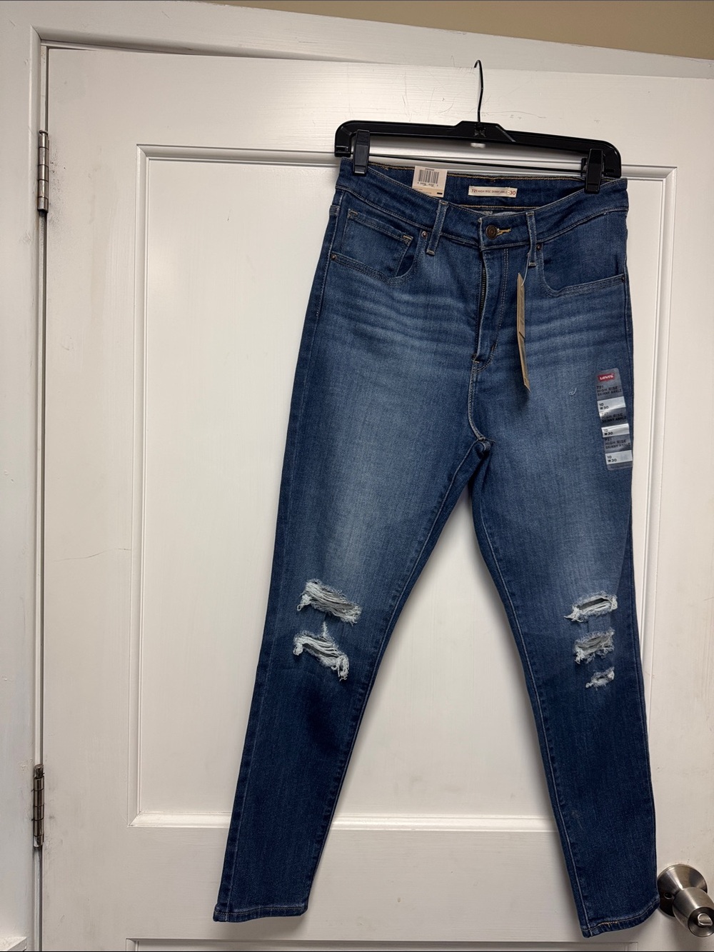 Levi's High-Rise Distressed Jeans - Blue